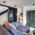 2Br Coworking Freestanding Bathtub Private Pool